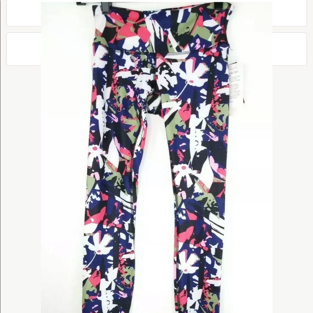 NWT Lululemon Wunder Under leggings size 4